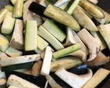 夏野菜とイカの青しそソース炒め作り方7写真
