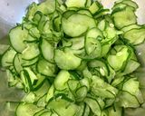 きゅうりとワカメの酢の物♪作り方1写真