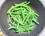 ベーコンとインゲンのゴマ炒め作り方3写真