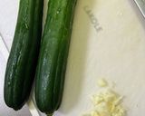 スタミナ満点！叩ききゅうりのにんにく和え作り方1写真