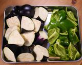 豚肉となすとピーマンの甘酢炒め作り方1写真