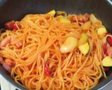 野菜たっぷりベーコン入り令和のナポリタン作り方12写真