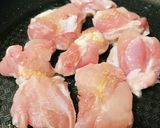 鶏もも肉のチーかけ親子丼作り方1写真
