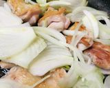 鶏もも肉のチーかけ親子丼作り方2写真