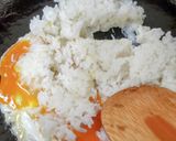 お弁当用に朝から炒飯♪枝豆入り(笑)作り方1写真