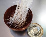マーボー風！春雨とシーチキンの味噌汁作り方1写真
