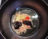 マーボー風！春雨とシーチキンの味噌汁作り方2写真