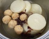 大根と鶏団子　柚子胡椒スープ作り方2写真