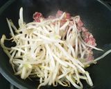 調味料2つ★辛旨豚もやし麺★余った素麺作り方2写真