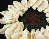 レトルト活用●餃子のザク切りキャベツ焼き作り方1写真