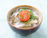〈くらし薬膳〉もずく酢ともやしの和え物作り方4写真