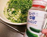 ローズマリー香る豚タン&豆苗炒め作り方9写真