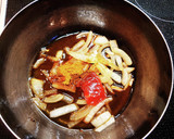 カレー風！甘とうがらしとしめじの味噌汁作り方4写真