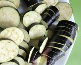 スパイシー！カレー風味茄子と鯖の春巻き♪作り方1写真