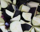 豚小間と茄子の田舎風味噌煮込み作り方1写真