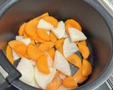 【2人分】ごま油香る人参と大根の味噌汁作り方2写真