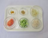 【離乳食完了期】鶏ささみと野菜のごま和え作り方1写真