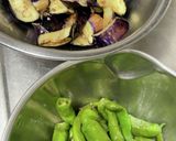 ☆鶏ももと夏野菜のこく旨炒め物☆作り方3写真