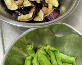 ☆鶏ももと夏野菜のこく旨炒め物☆作り方3写真