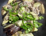 豚と茄子の味噌ピリ辛炒め作り方2写真