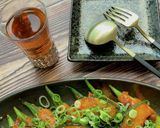 ☆夏野菜の豚バラ巻き♪旨辛炒め☆作り方11写真