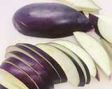 旬の夏野菜で！茄子とピーマンの味噌炒め作り方1写真