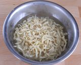 ＼大同電鍋レシピ／豆腐皮と高菜の和え物作り方1写真