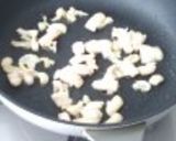 旨味たっぷり鶏⽪炊き込みご飯作り方5写真