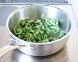 ご飯に合う！凄く美味しい【ゴーヤの佃煮】作り方3写真