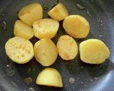 簡単で本格的！夏野菜の鶏胸肉トマトカレー作り方2写真