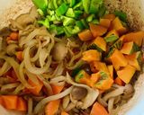 簡単で本格的！夏野菜の鶏胸肉トマトカレー作り方6写真