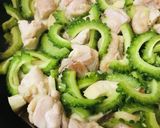 夏野菜の親子丼●ゴーヤー親子丼作り方3写真