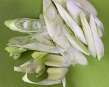 味噌汁　ねぎとわかめとじゃが芋作り方1写真