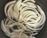 あと1品、メインに♪絹さやの玉ねぎ卵とじ作り方2写真
