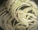 あと1品、メインに♪絹さやの玉ねぎ卵とじ作り方3写真