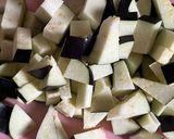 簡単♪離乳食後期〜幼児食♪麻婆茄子☆作り方1写真