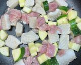 イカとズッキーニのガーリック炒め♪作り方3写真