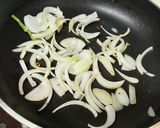 簡単♫豚肉とピーマンと玉ねぎの味噌炒め作り方7写真