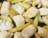 鶏肉とジャガイモのオイスターソース炒め作り方2写真