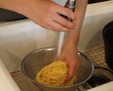 トマトと大葉の冷製ツナパスタ作り方2写真