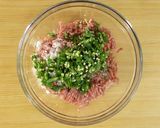 麺つゆで味付け簡単♪オクラと大葉のつくね作り方4写真
