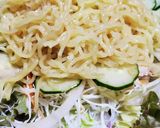 簡単!バター醤油味のラーメンサラダ作り方4写真