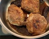 油揚げに入れて煮る爆弾ハンバーグ作り方4写真