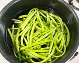 芋づるのピリ辛炒め作り方1写真