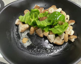 椎茸とピーマンのバター醤油炒め作り方3写真