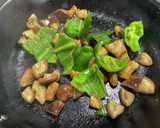 椎茸とピーマンのバター醤油炒め作り方4写真