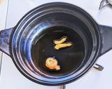 豚ニラもやしの赤味噌鍋作り方3写真