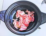 豚ニラもやしの赤味噌鍋作り方4写真