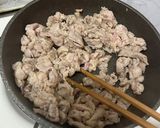 蒜苔肉絲★にんにくの芽と豚肉の細切り炒め作り方2写真