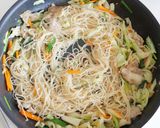ワンパンで簡単！ピリ辛焼ビーフン作り方7写真